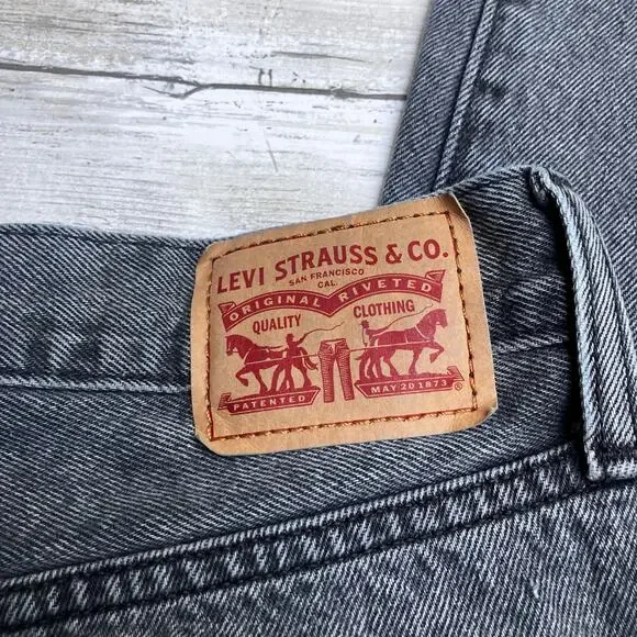 Levi’s Jeans Sz 30 94’ Baggy Black Wash Button Fly High Rise Mom Jean Grunge - Picture 7 of 11